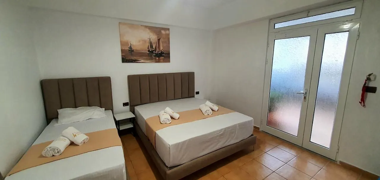 Hotel De Ksamil 0*,