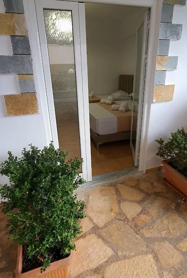 Hotel De Ksamil