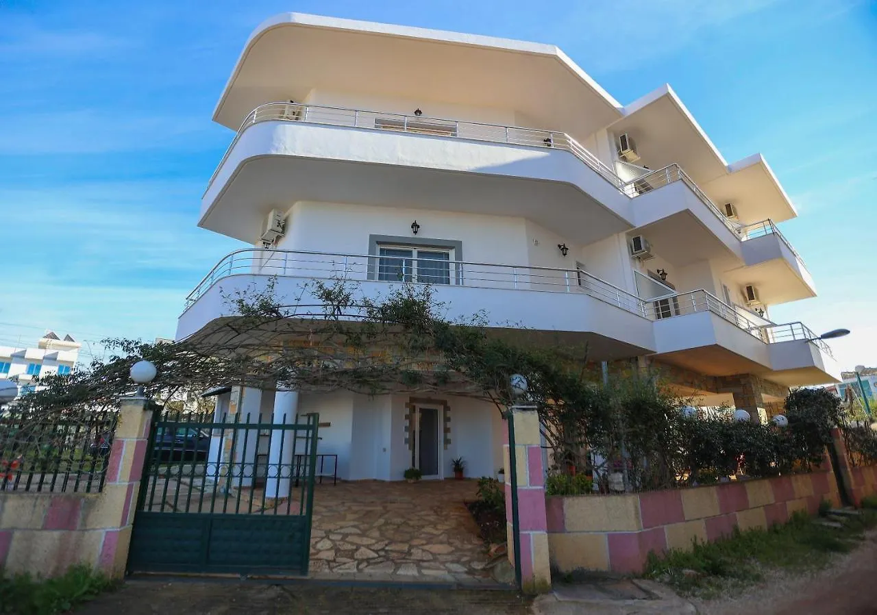 Hotel De Ksamil 0*,