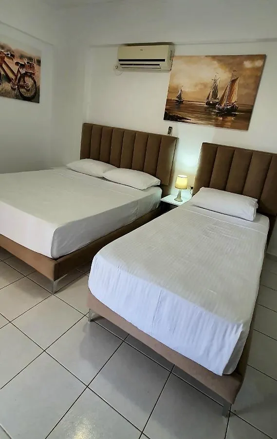 Hotel De Ksamil