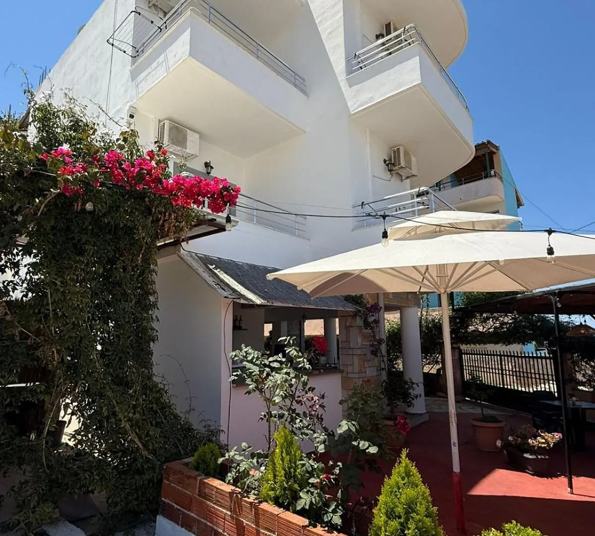 Hotel De Ksamil 0*,