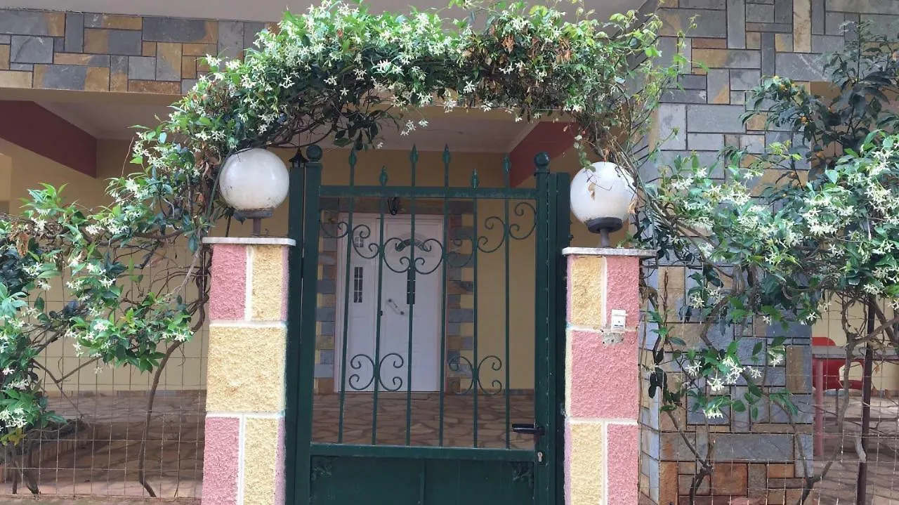 Hotel De Ksamil